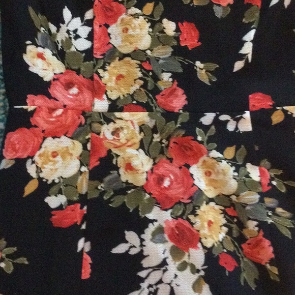 Floral maxi dress - Picture 4 of 6